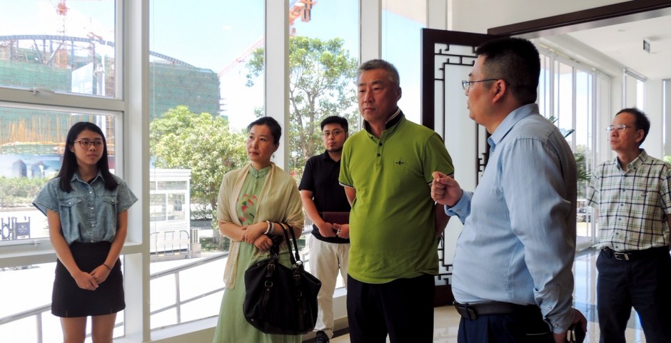 No dia 7 de Junho de 2017, o Dr. Sui Lu, Membro Permanente e Director do Gabinete Geral do Partido Democrata dos Camponeses e Trabalhadores Chineses, acompanhado pela Dra. Liu Fang, Vice-Presidente em tempo integral do Comité Municipal de Zhuhai do Partido Democrata dos Camponeses e Trabalhadores Chineses, visitou o Parque.