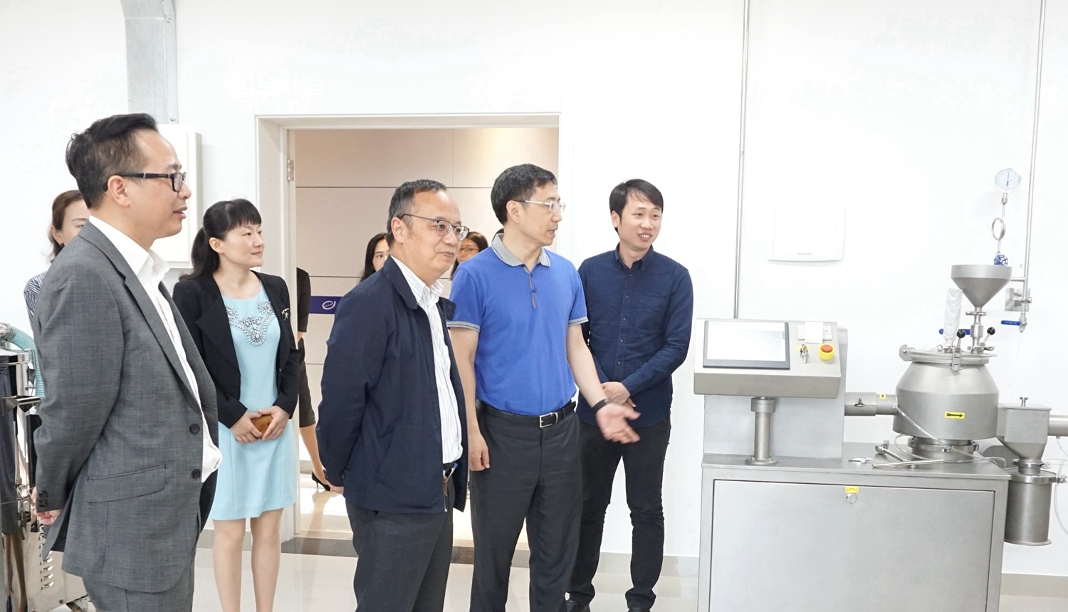 澳门大学校长宋永华来访产业园