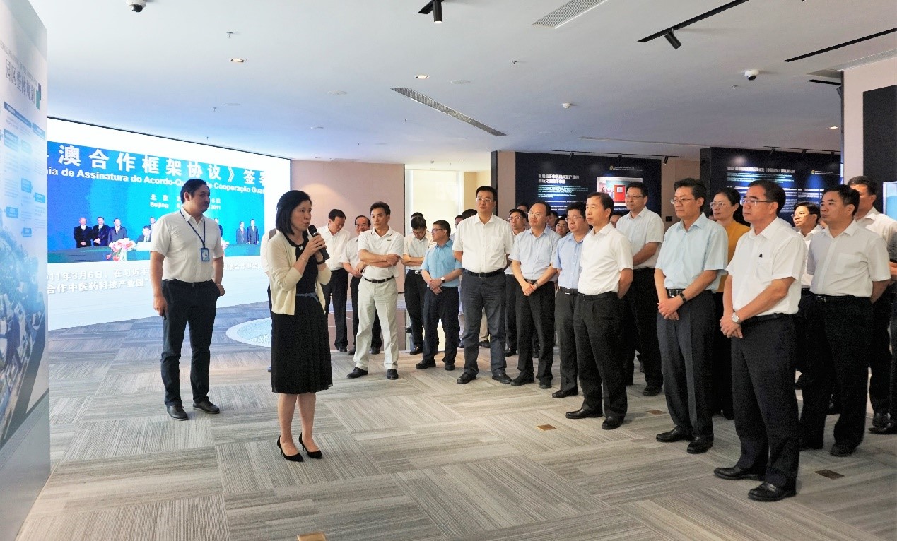 东莞市委书记梁维东、市委副书记市长肖亚非等东莞党政考察团一行赴产业园实地考察