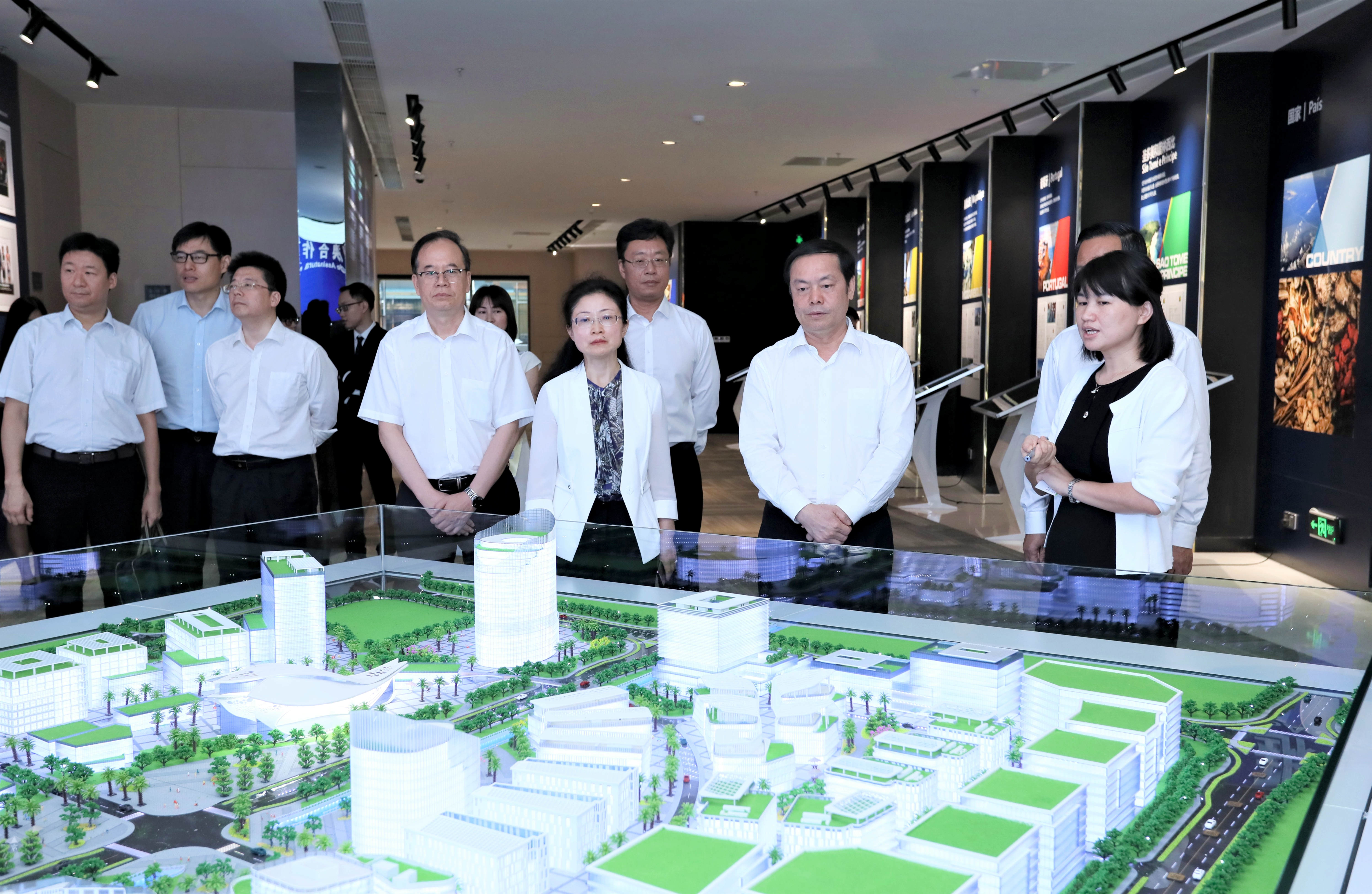 广东省市场监督管理局到产业园调研医药科技产业发展情况