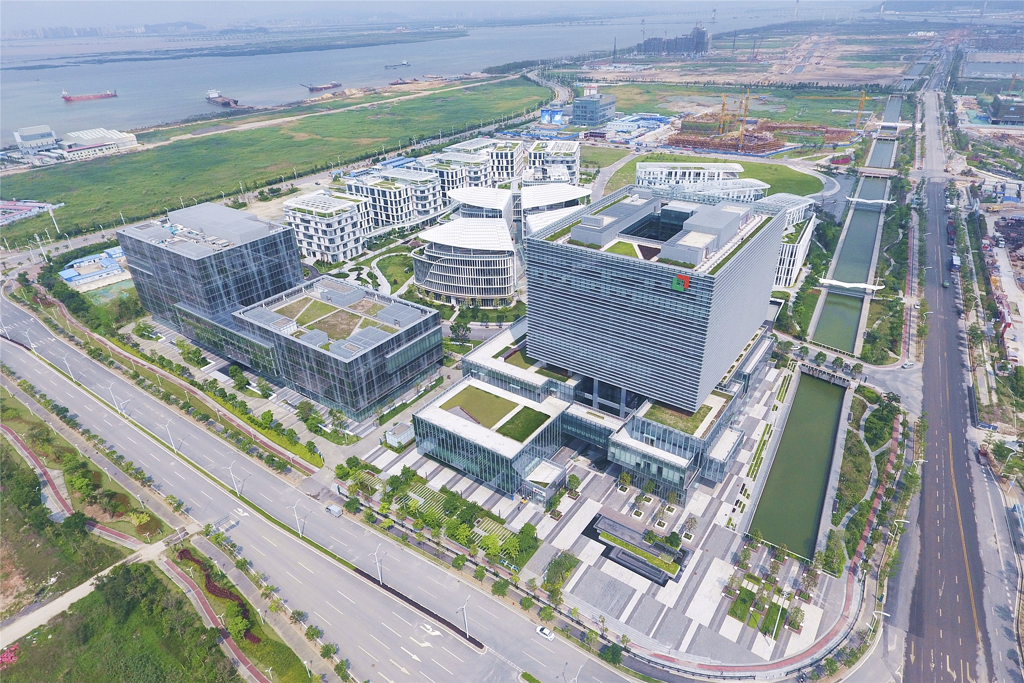 Incubadora do Parque Científico e Industrial de Medicina Tradicional Chinesa para a Cooperação entre Guangdong–Macau reconhecida como “Incubadora Nacional de Empresas Científicas e Tecnológicas”